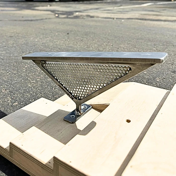 Grind Right Fingerboard Rail - The Floater