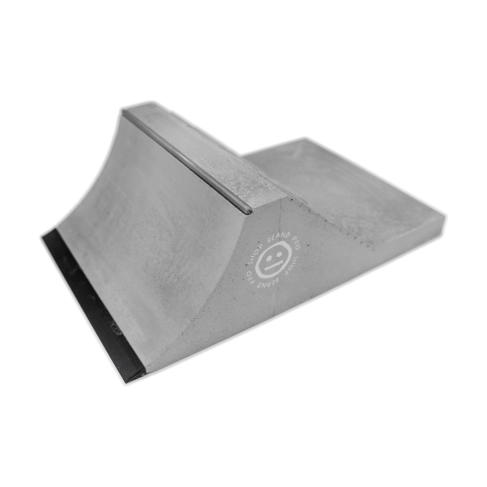 Bland Fingerboard Obstacle - Desktop Destroyer