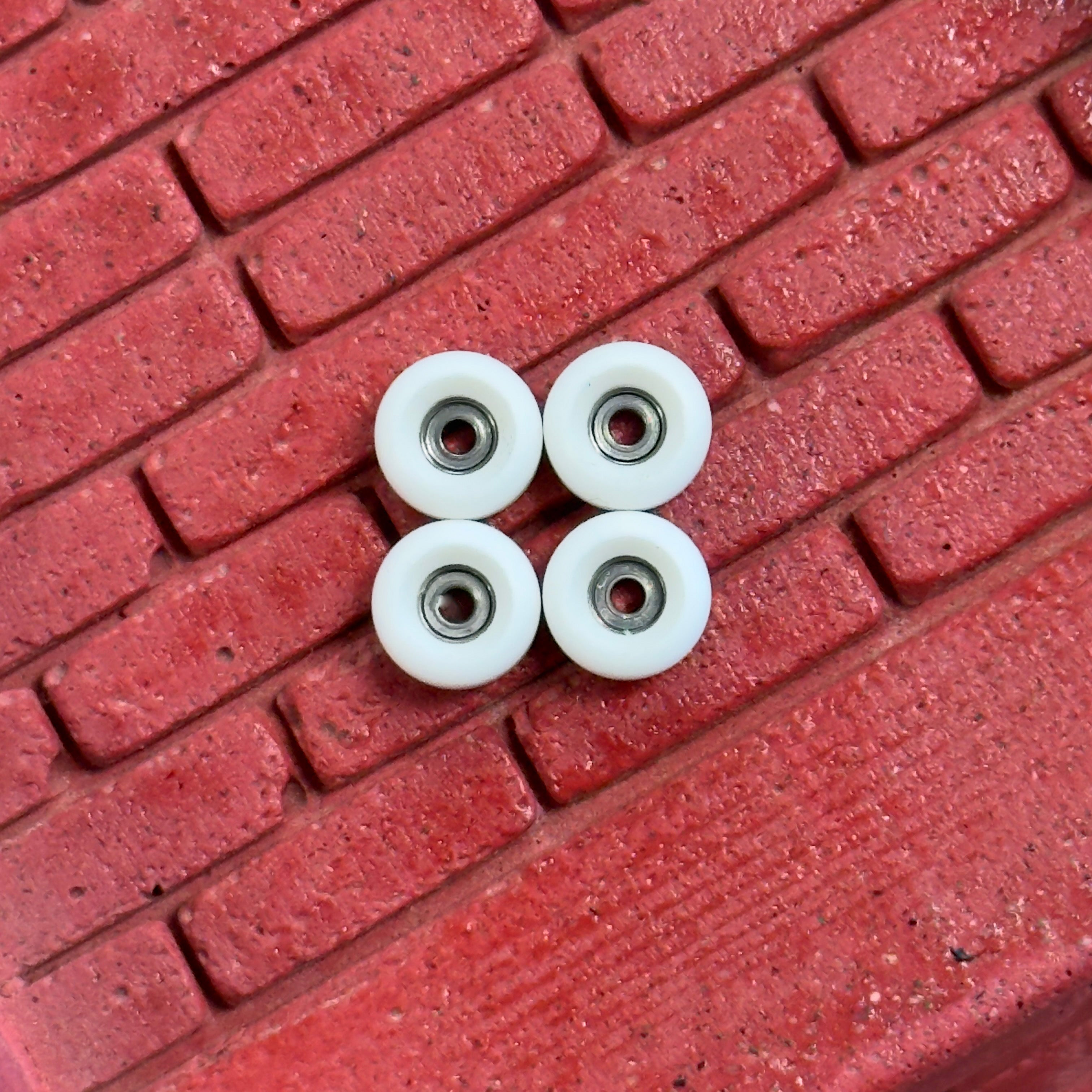 Bland Fingerboards - Urethane Wheels